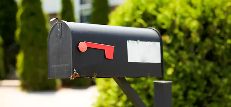 Secure Mailboxes for Packages Dumont